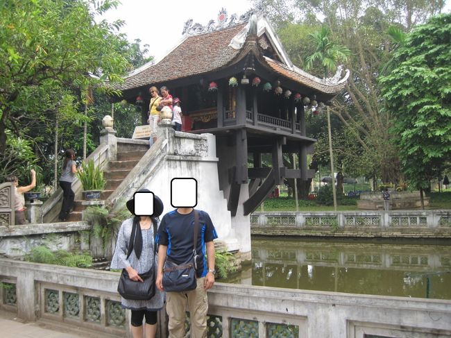 『一柱寺!!』名前の通りに建物は、柱一つです｡