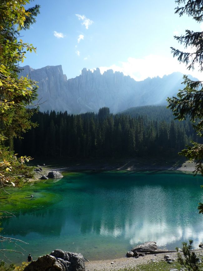 カレッツァ湖<br /><br />素敵な湖がたくさんありました