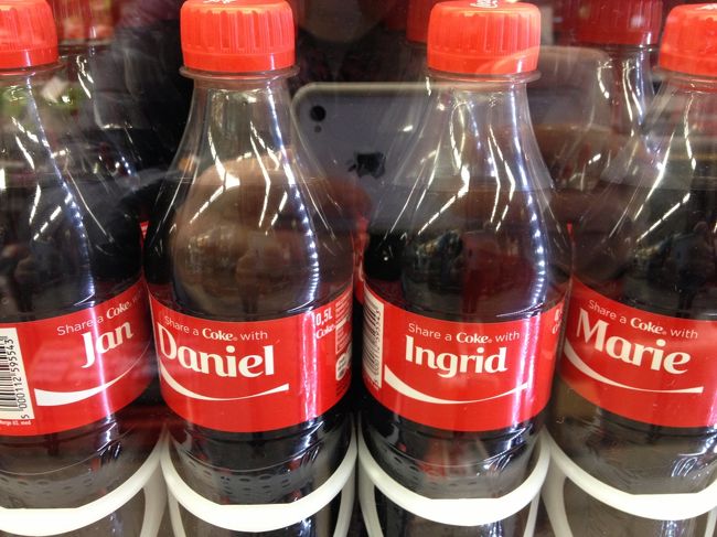 名前入りの　コーク。