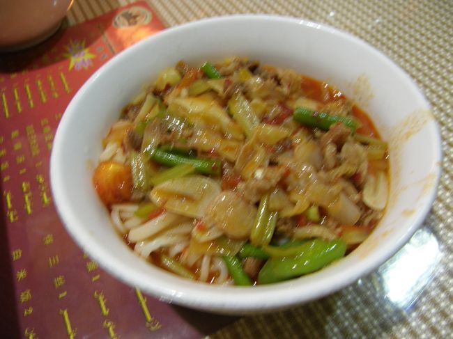 ウイグルの麺料理のラグメン