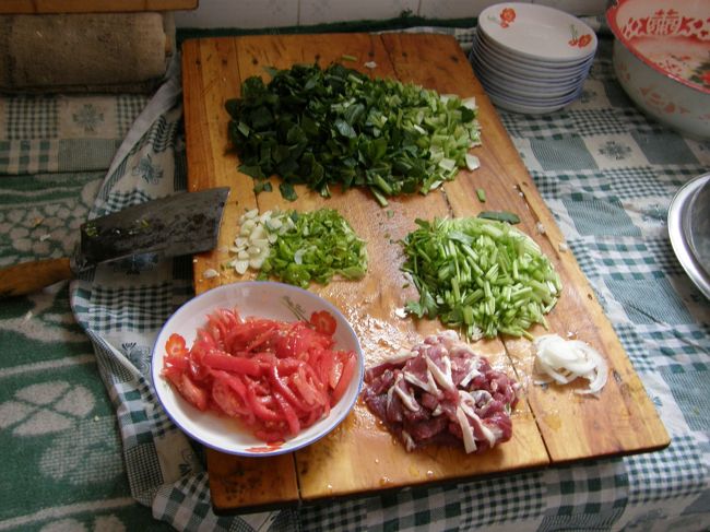 民家でラグメン作りを体験！