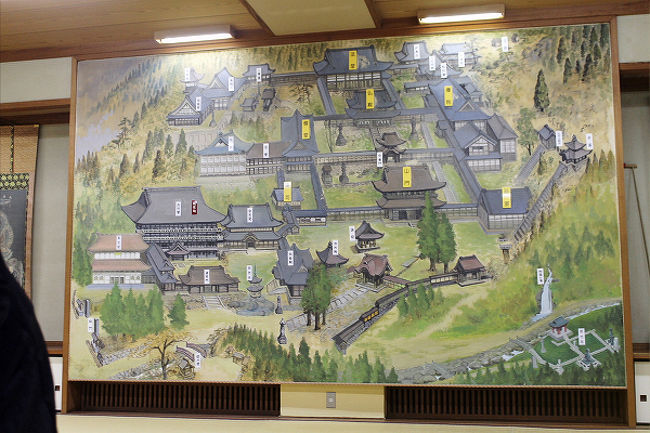 境内の寺院の配置図です。<br />ここで説明してくれた僧から撮影しても好いが、僧に直接カメラを向けないようにと注意がありました。<br />