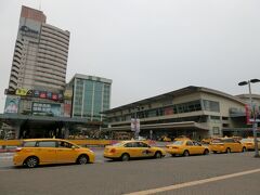 台鉄高雄駅舎です。