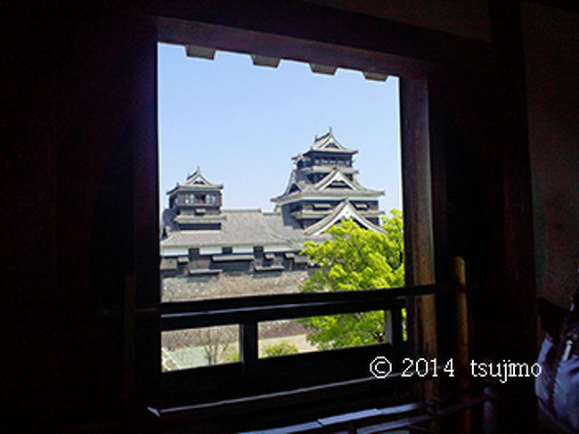 宇土櫓から見る、大小天守閣。