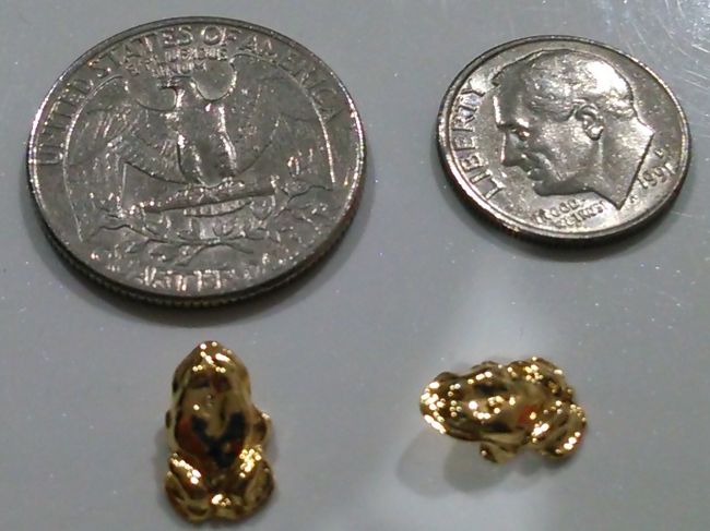 まずは旅行の前に・・・。<br />ハワイ大神宮のカエルたち♪<br />昨年の11月に購入し、日本で使用している財布に1個、海外用の財布に1個入れて、「ハワイへ帰ってこれるように＆無事帰れるように」と何となく思っていたら、今年の3月、5月とハワイへ帰って？これた!<br />あまりお守りの効き目など今まで気にしていなかったけれど、もしかして？<br />今回は只々ラッキー、このカエルたちは、ずっとお財布の中で育てましょう!!!<br />(ご覧の通り小さいので邪魔になりませんよ♪)