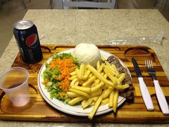 これで終了です。いやあ楽しめた。

荷物をコインロッカーから出して、路線バスで直接空港へ向かいます。

これは空港での夕食。