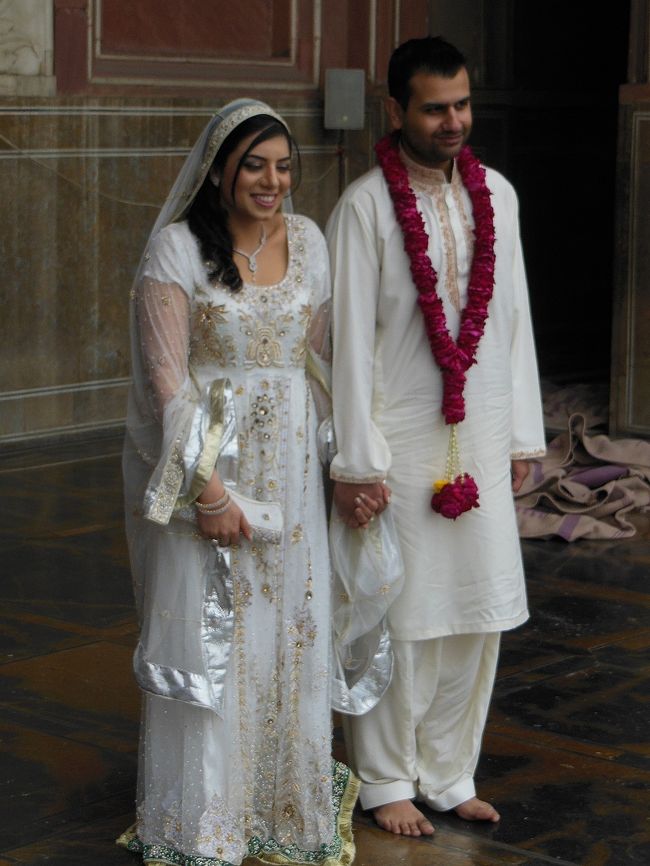 明るい場所で記念撮影