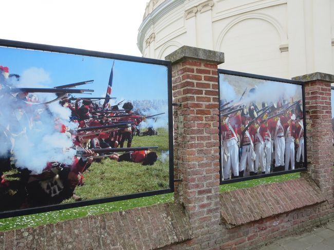 塀には、ワーテルローの戦いの絵が、何枚も！