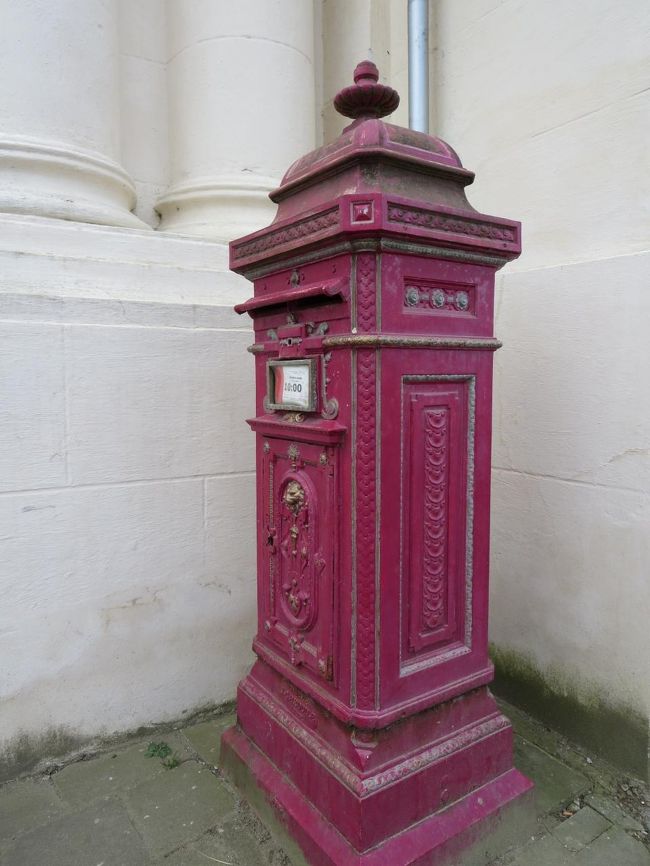 入口近くにありました。なんだろう？！