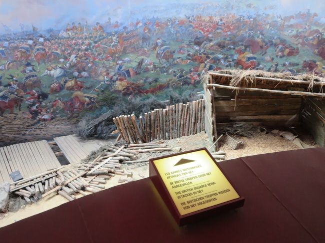 ただの資料館と思ってましたが、「パノラマ館」の名前どおり、３６０度の迫力ある展示です。