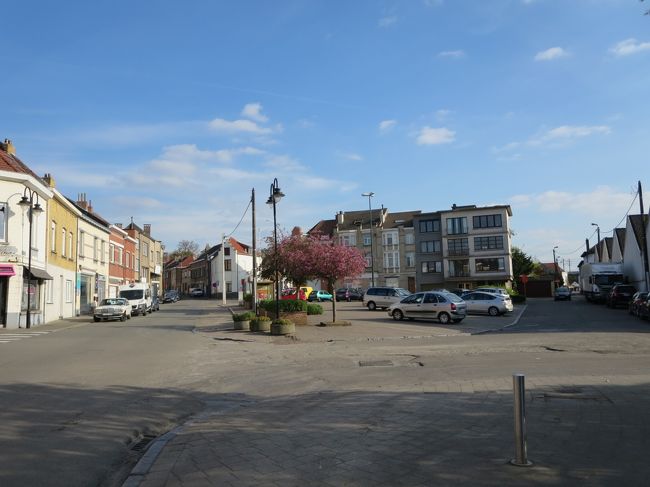 広場に出ました。