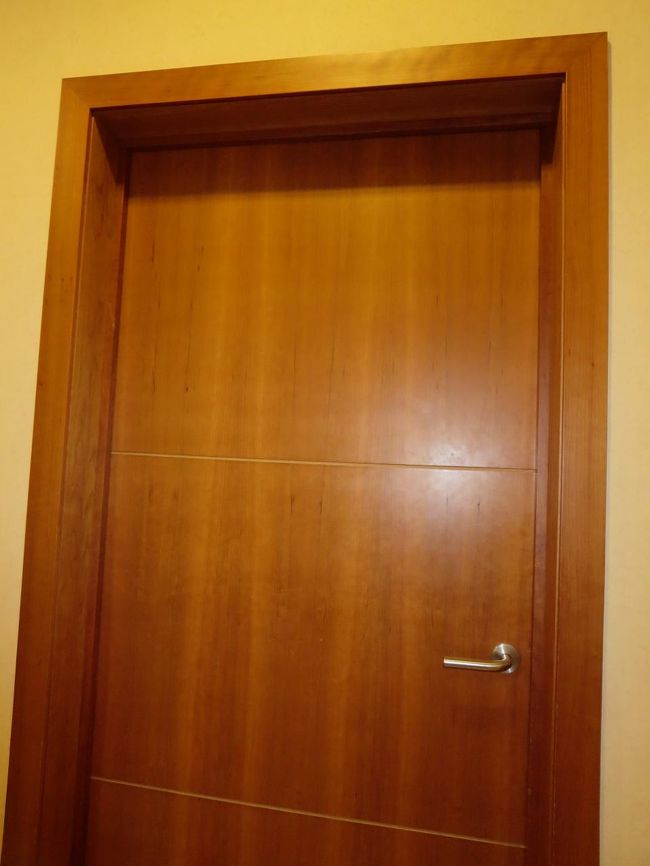 階段を登って、重い扉をあけると・・