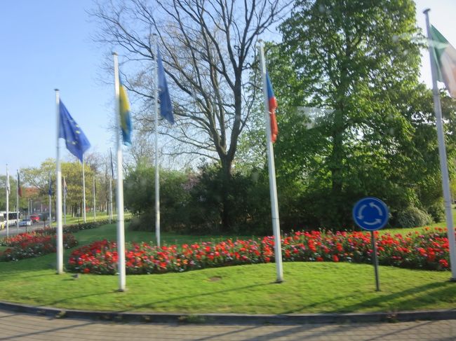 車窓より<br /><br />そろそろ到着のようです。