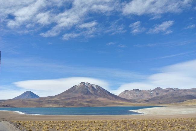 Mount Miniques and Lake Miniques.