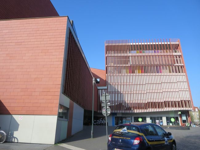 なんの建物だったかな・・・