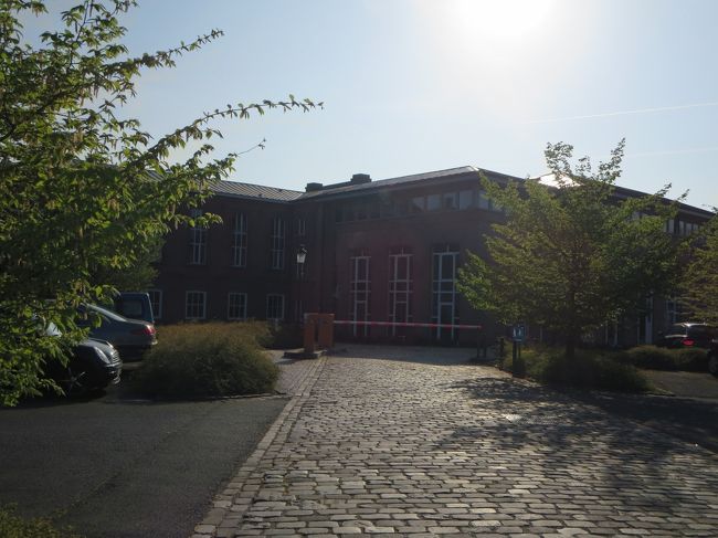 こちらの建物は、地図でみると、アーレンツハイツ・ブランギン美術館かな。