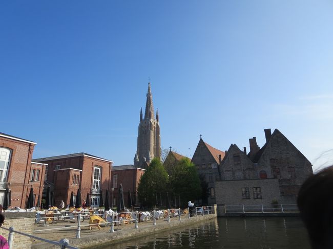 聖母教会の尖塔が、本当に気に入ってしまったので、ここからしばらく写真が続きます。<br /><br />お許し下さいね(^_-)-☆