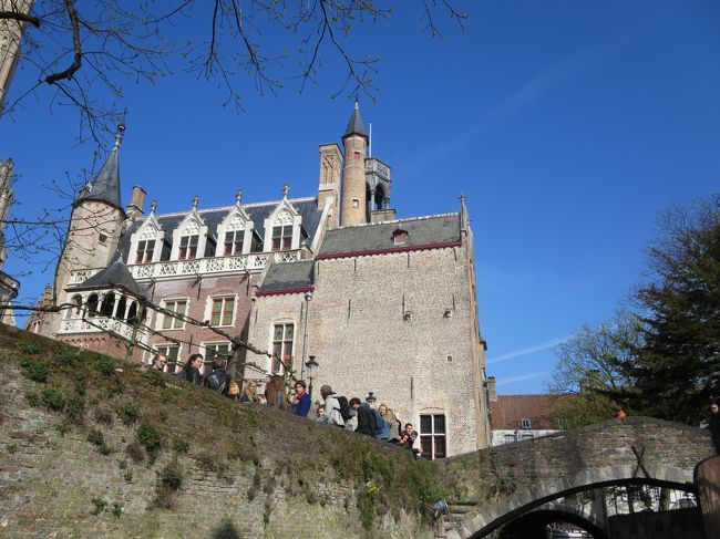 聖母教会が、綺麗に見えます。