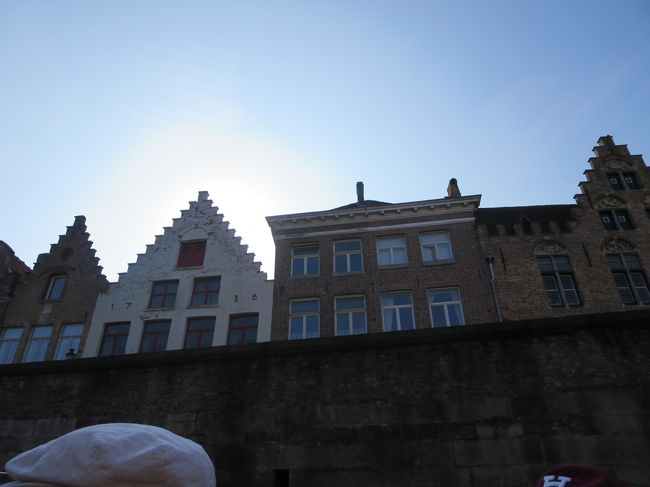 この屋根の形、好きだな〜♪