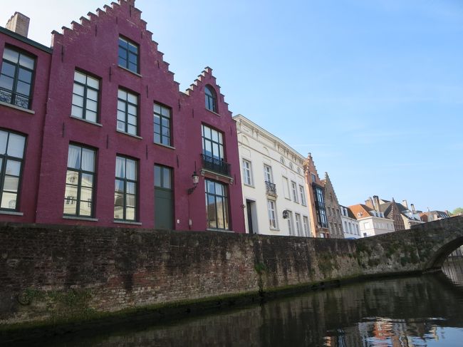 赤の建物って、迫力ある〜！！！