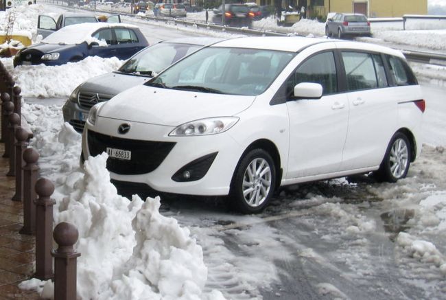 サンマリノ共和国に入ると積雪が増えてきた。