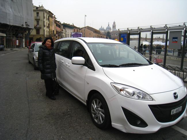 スモールカーを依頼したが届いた車は６速マニアル車だった。<br /><br />この車　１２日間借りて５８０００円だった。