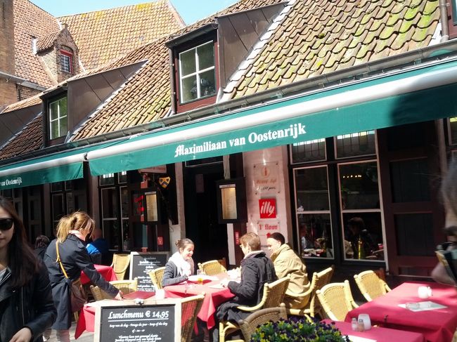 なんとなく雰囲気がいいので入ったレストラン。<br />後で調べると、ガイドブックに載っていた。