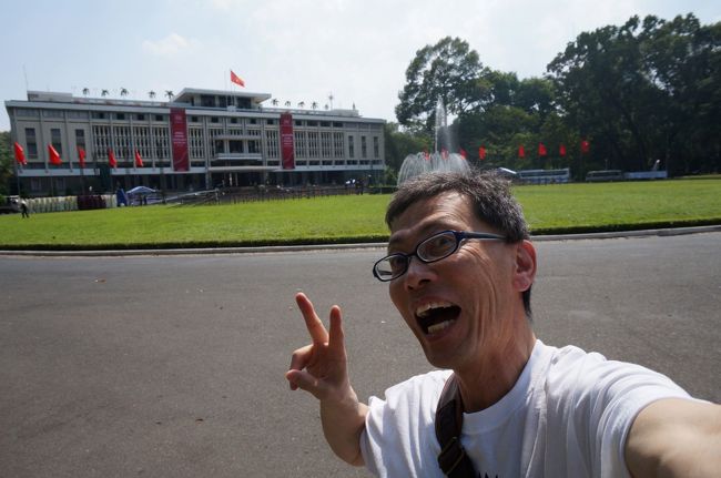 まずは統一会堂