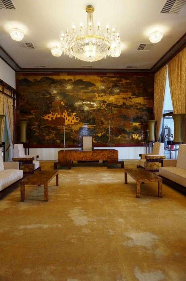 こちらもそう<br /><br />黄色は友好を表す色（だったと思います）