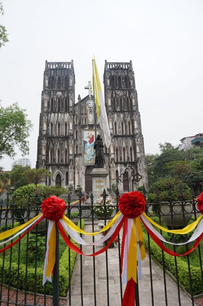 ハノイ大教会に到着