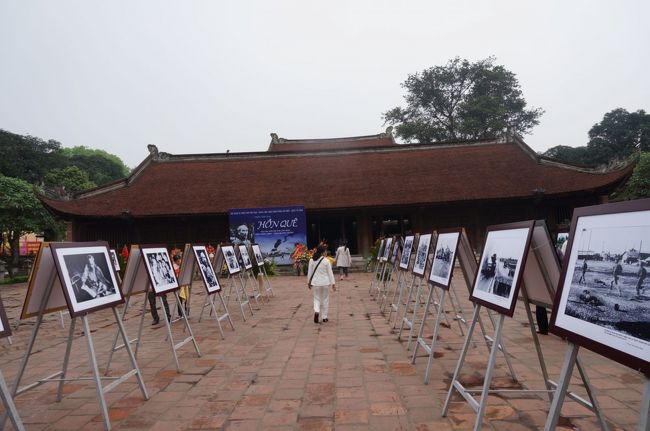 さらに奥に進むと、有名なカメラマン？（無知ですみません・・・・）の写真展のような催しが行われていた