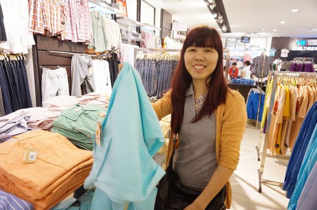 バイタクの女の子、安いお店を探してくれて<br /><br />これどうですか?似合うよ！って