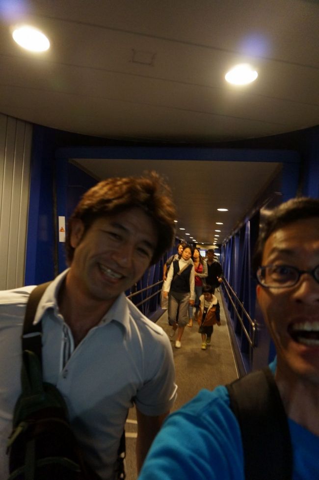 いや〜〜〜〜　よかった<br /><br />ベトナム：市内観光充実　美女とも仲良く過ごせたし<br /><br />タイ：仲間とはじけすぎました<br /><br />私の微笑は美女をアツくさせたかなって？　それはみなさんの判断にお任せします<br /><br />最後までお読みいただきありがとうございました