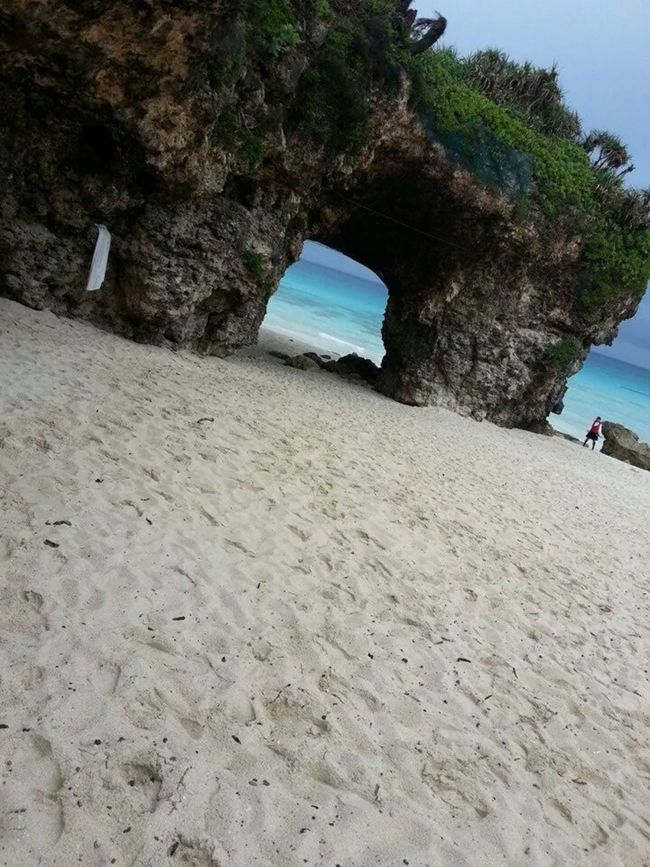 <br />雨！！！！<br />スコール並みの雨！！！！<br />雷なってシュノーケル中止！！！<br /><br />雨でもこんなに綺麗て...<br />砂山ビーチには運がない...<br /><br />