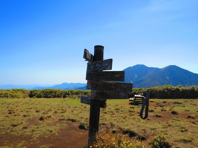 まもなく竜ヶ岳山頂。<br /><br />やったー！
