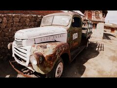 ところで【ボリビア産のワイン】

実は一部には『幻のワイン』と呼ばれています。このボリビアワインの有名産地は、アルゼンチンに近い『タリハ』という街。

酒蔵（ワイナリー＝ボデガ）では、

１．「ラ・コンセプシオン」
２．「コルベルグ」
３．「カンポ・デ・ソロラ」
４．「アランフエス」
５．「ボデガ・ビエハ」

という５つが有名どころらしい。



