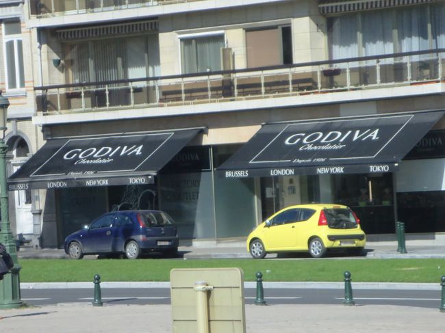 車窓より<br /><br />あ、ＧＯＤＩＶＡだヽ(^o^)丿