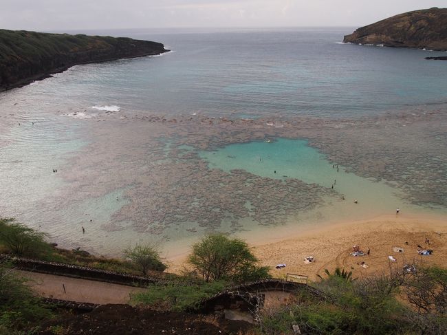 全体が写せなかったけど、なんて丸い湾の形。