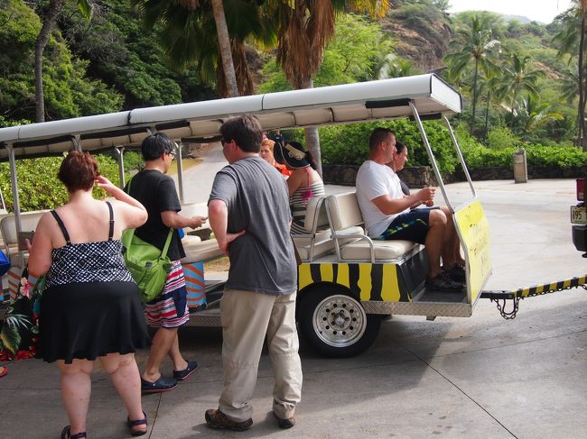 到着。<br />歩ける距離だけど、せっかくだから往復2ドル払ってトロリーを選択。