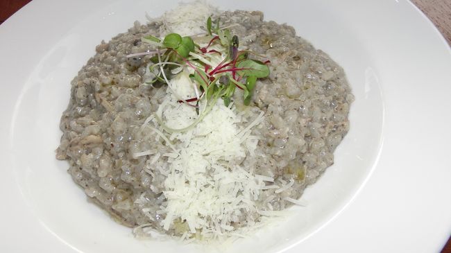 P太郎のリゾット。<br /><br />これは超いまいちだった。リゾット好きのP太郎が残していたぞ。<br />一昨日わたしが作ったリゾットのほうが、100倍美味しいといっていた。<br />えへへ。（#^^#）