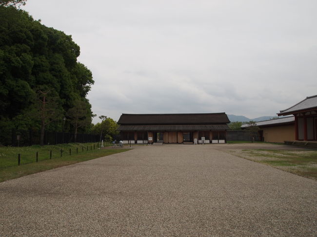 ようやく東院庭園。ああ自転車が欲しい…