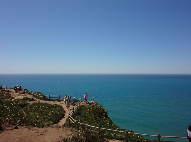 この大陸の果てから男たちは 海の彼方に繰り出しました。<br />彼等の中の或る者は、黄金の富を得るため、また或る者は名誉や栄光を求め、また或る者はキリストの教えを広めるために、大海原の先にある未開の地に旅立ったって行ったのでしょう。<br />