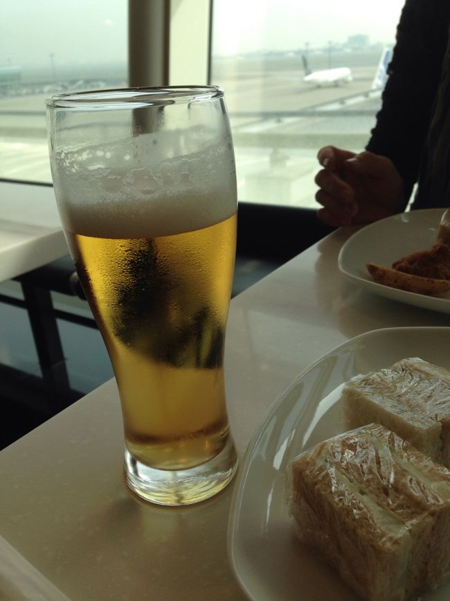 今回もANAさんにお世話になります。<br />ラウンジで母と朝からビール☆<br />楽しい旅になりますように！