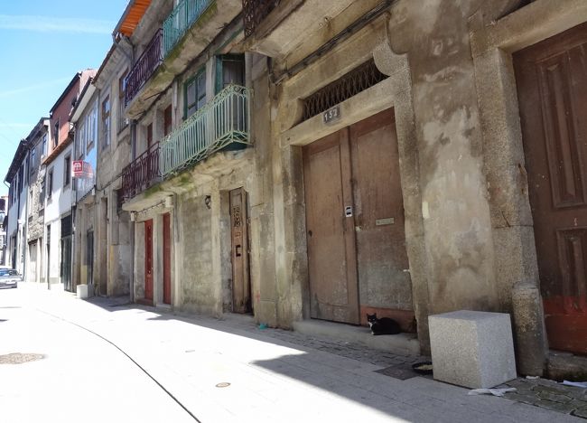 あ〜あ。今年のお正月旅行のブルゴーニュも含め、ワインセラー巡りは鬼門じゃあ〜〜〜(-_-)