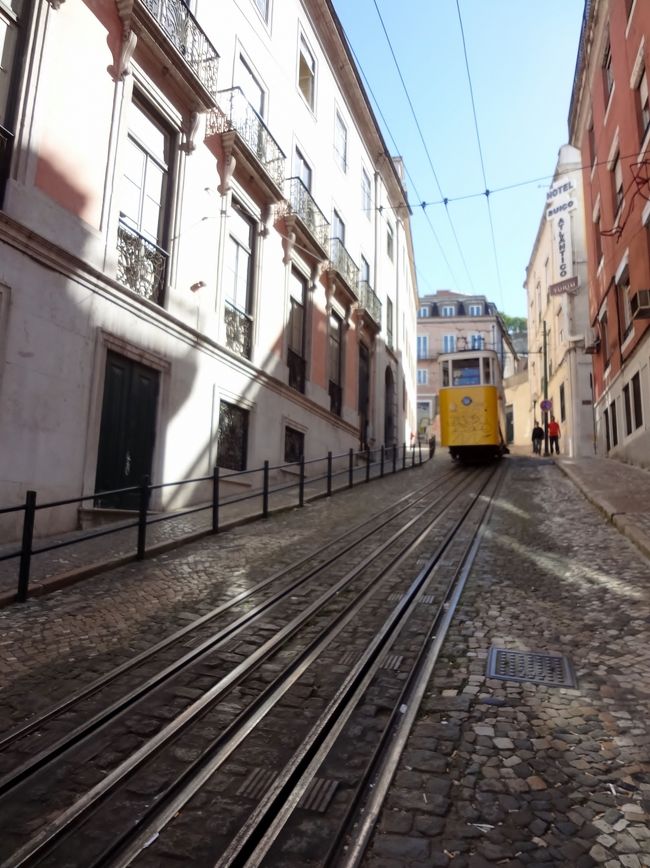 <br />当初の予定ではベレンからの帰途途中にある国立古美術館に行く予定だったのですが、時間がずれ込んだこともあり断念、美術館見学は次回ポルトガル訪問時の宿題とします。<br />