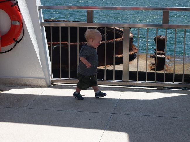 メモリアルにいた可愛い男の子。<br />君たちの時代も平和であってほしい。