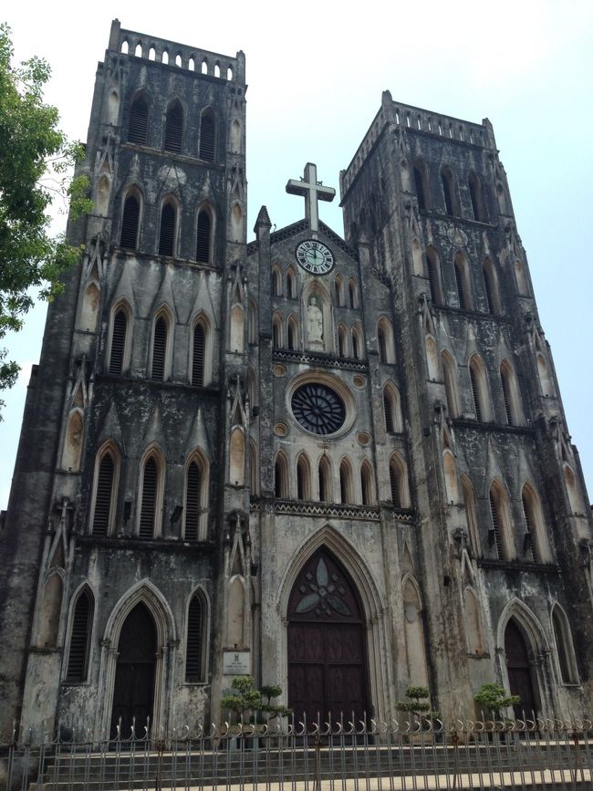 ハノイ大聖堂、正式名称はセント・ジョセフ教会です。