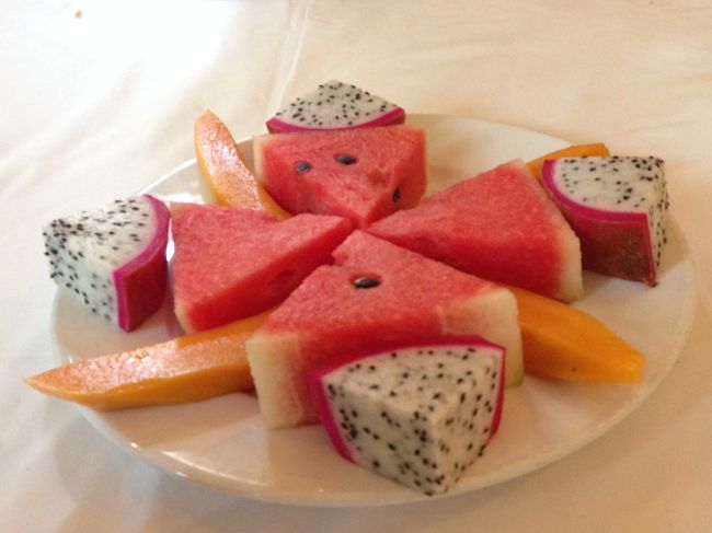 デザートはフルーツの盛合せでした。<br />他のお料理の写真がiPhoneには無く…<br />どれも美味しかったです！