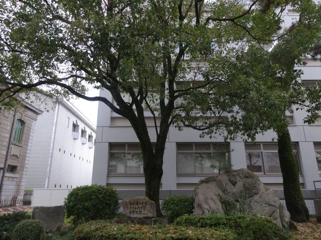 今回は他に近くの同志社大学も<br /><br />後に訪れてみたのでしたー。<br /><br />昨年、同志社大学卒の人と仕事一緒だったけど<br /><br />すごーく仕事出来て助かりました〜