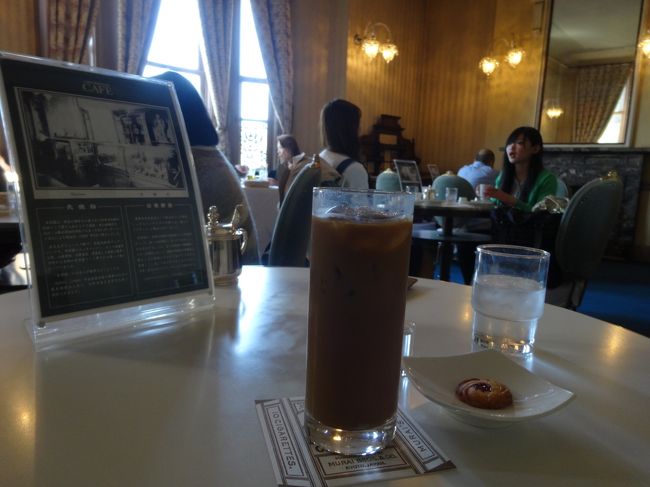 アイスコーヒー注文。<br /><br />ここは禁煙(>_<)<br /><br />コーヒー￥900Σ(ﾟдﾟlll)